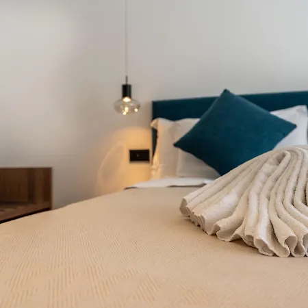 B&B Le Suites Di Costanza-2