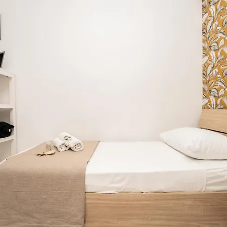 Central Room 128L-2
