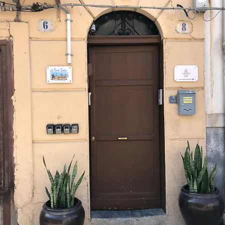 La Piccola Formica Rooms And Breakfast-3