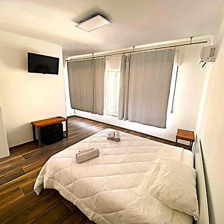 Umberto primo rooms-3