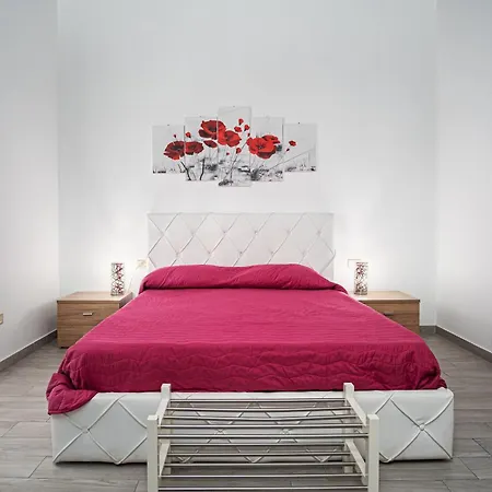 Garden House: Apartments And Rooms For Holidays-3