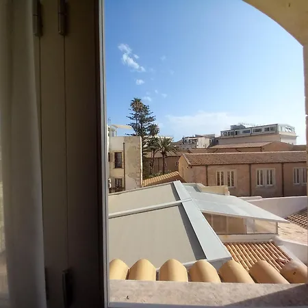 Lanterne Magiche Ortigia Suites-2