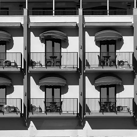 Hotel Al Faro-3