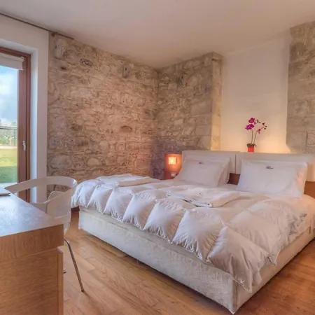 Aura Club - Villa Carlotta-2