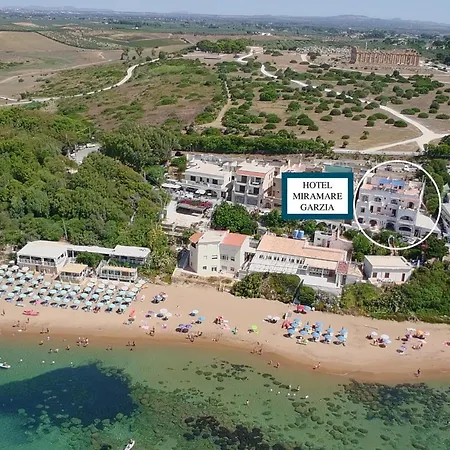 Hotel Miramare Garzia-3