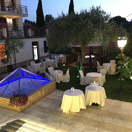 Hotel Al Ritrovo-3