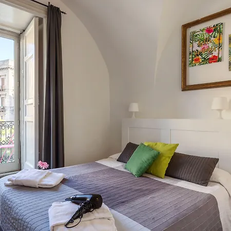Da Gianni E Lucia Rooms With Bathroom In The City Center-3