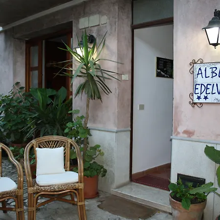 Hotel Edelweiss-2