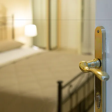 Catania Inn Rooms-3