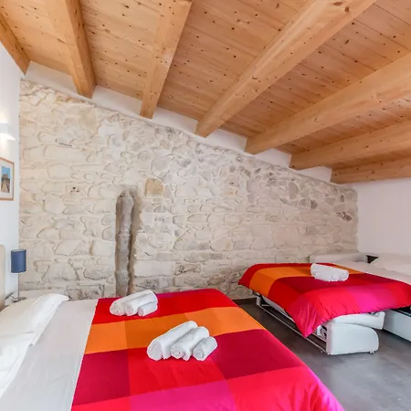 B&B Bianco E Blu-3