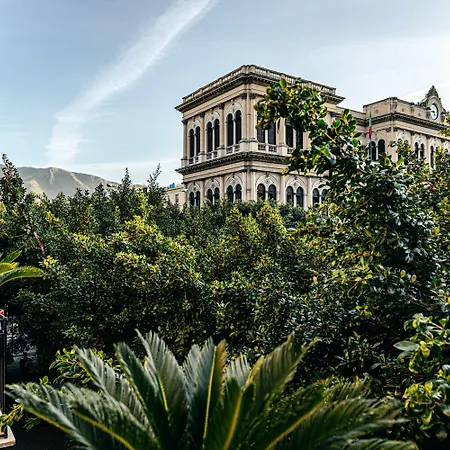 Giulio Cesare 14, Residence-3