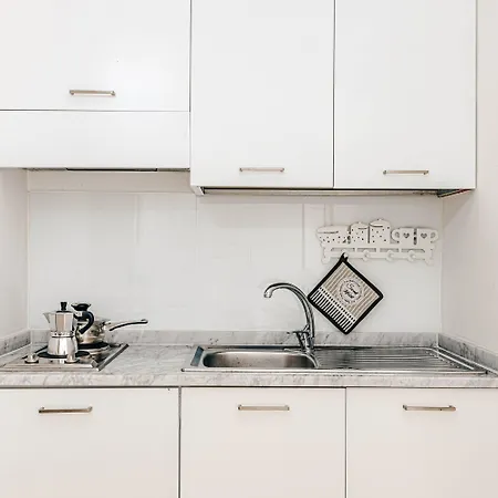 Giulio Cesare 14, Residence-3