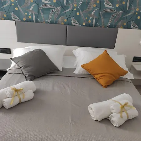 Thalya Luxury Rooms-3