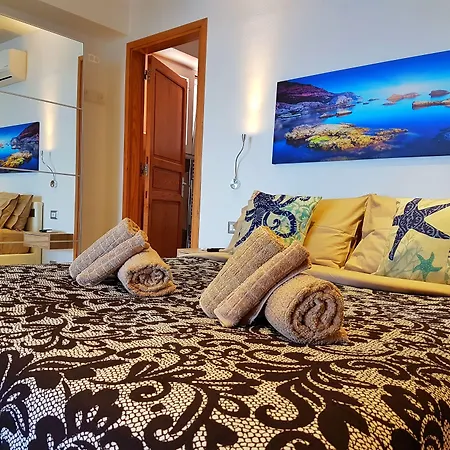 Brezza Marina Guesthouse-2