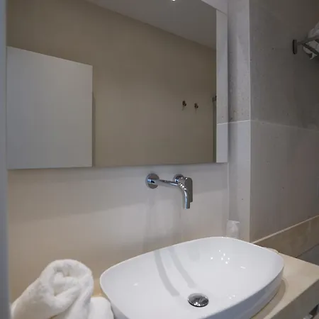 Kalibia Rooms And Suites-3
