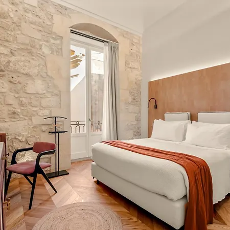 Cool Dreams Luxury Rooms-2