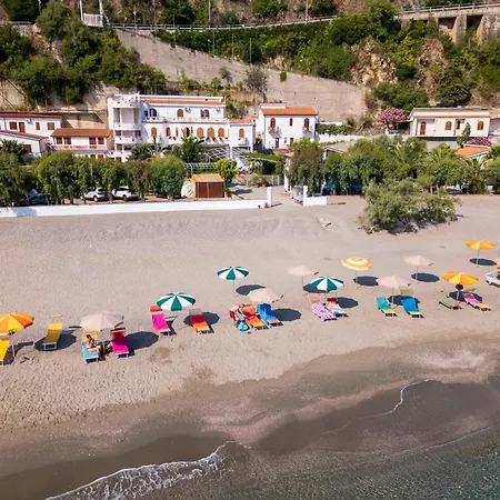 Testa di Monaco - Basic Beach Accommodations-3