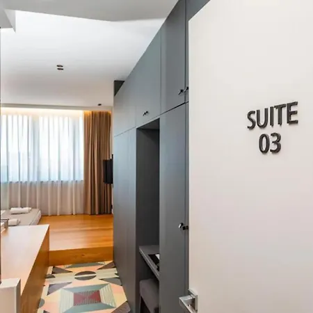 Zoe Luxury Suites-2