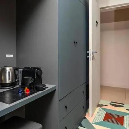 Zoe Luxury Suites-3