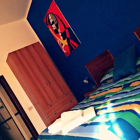 Seven Rooms-2