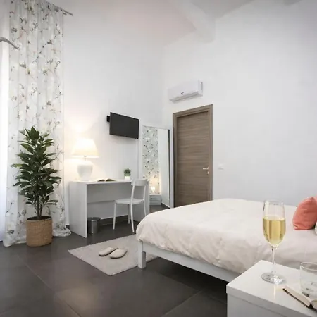 Palermo Inn Suite-2