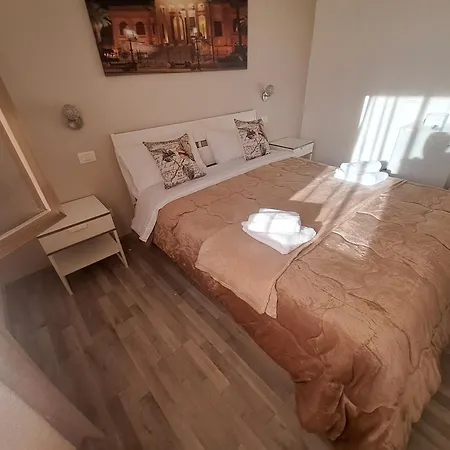 Bedroom la stazione-3