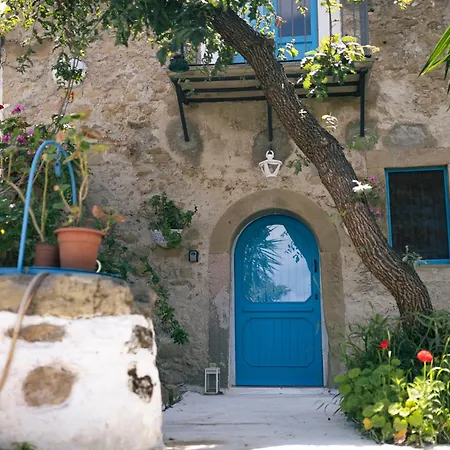 La Casa Del Nespolo - Exclusive Country Suites - Seaview Pool & Self Check-In (Adults Only)-2