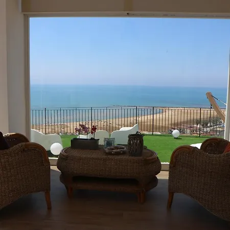 B&B Vista sul Mare-2