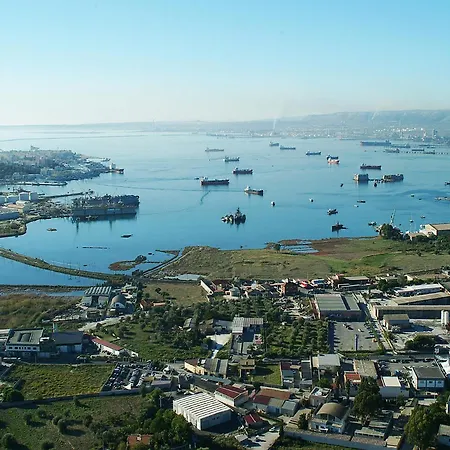 B&B Mare di Augusta La Finestra sul Porto-3