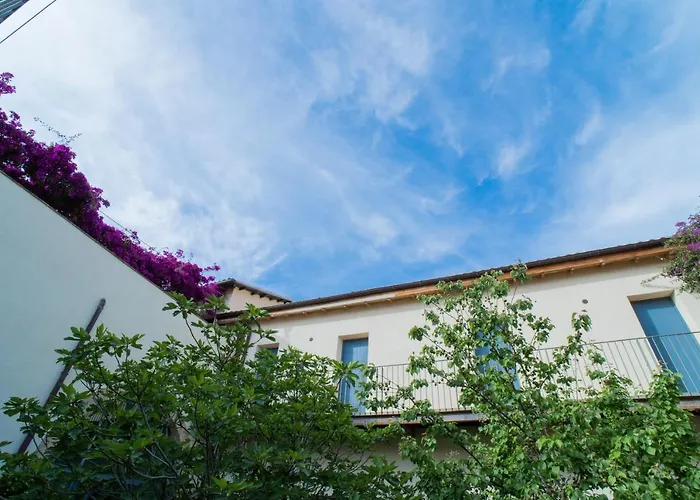 Bed and Breakfast Maharìa Bed&Wine Menfi