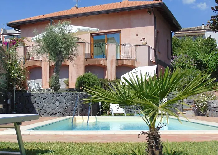 La corte di Bafè B&B Slow Life Zafferana Etnea