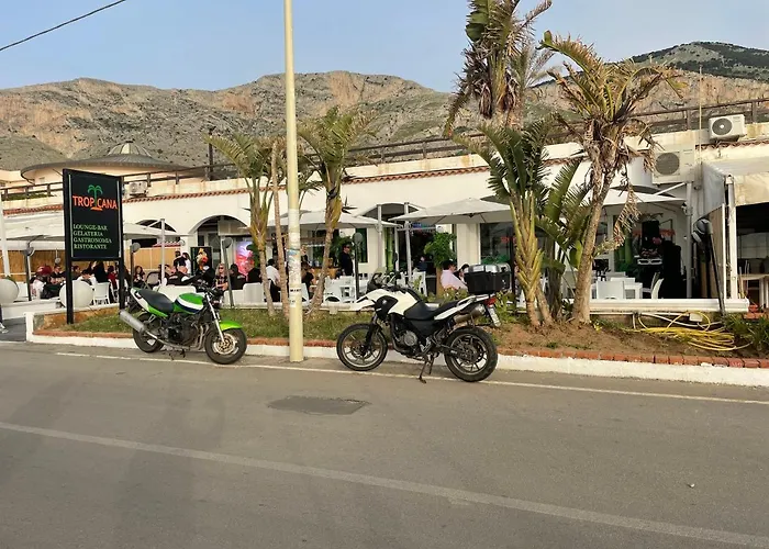 Hotel LA CASA DELLE FATE-Area Marina Protetta Isola delle Femmine