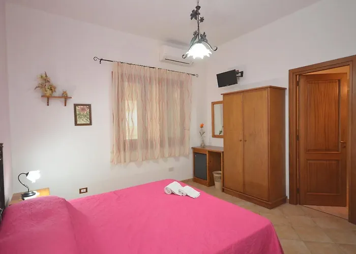 Cascina Degli Ulivi Bed & Breakfast Castelluzzo