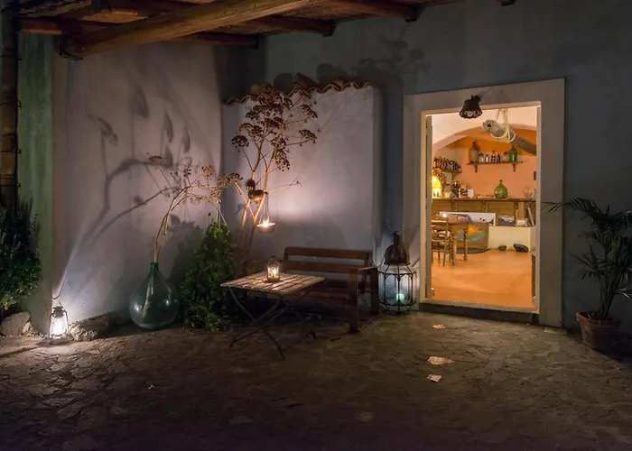 Hotel La Locanda Del Postino Pollara