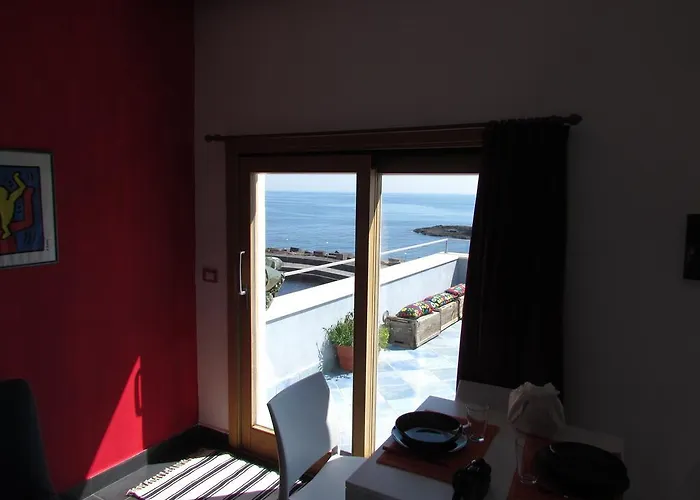 Bed and Breakfast La Terrazza Sul Mare à Aci Castello