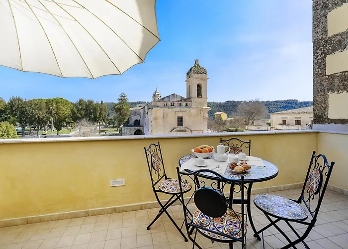 Ragusa Hotels with Tennis Court