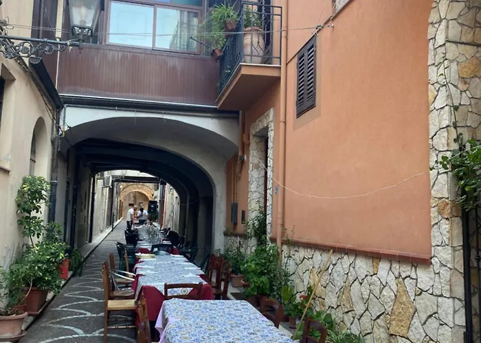 Hotel Sutta L'Archi Alia