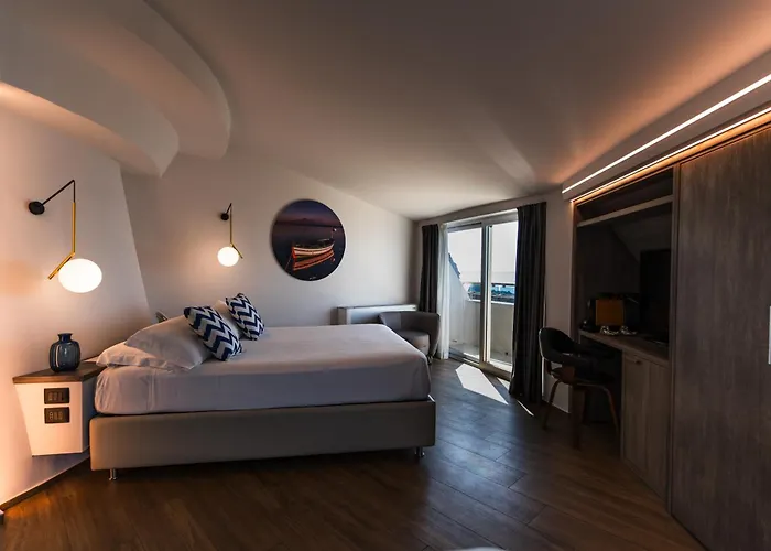 Grand Hotel Faraglioni Aci Trezza