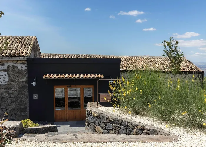 PODERE DELL'ETNA SEGRETA - Essential Nature Hotel&Glamping