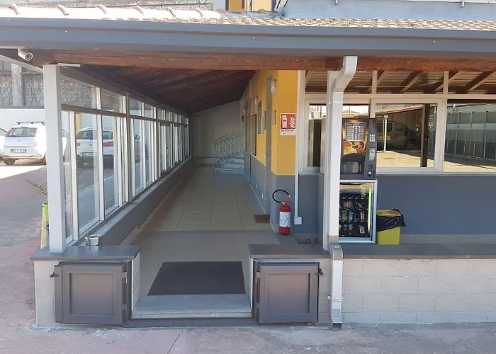 Etna Parking