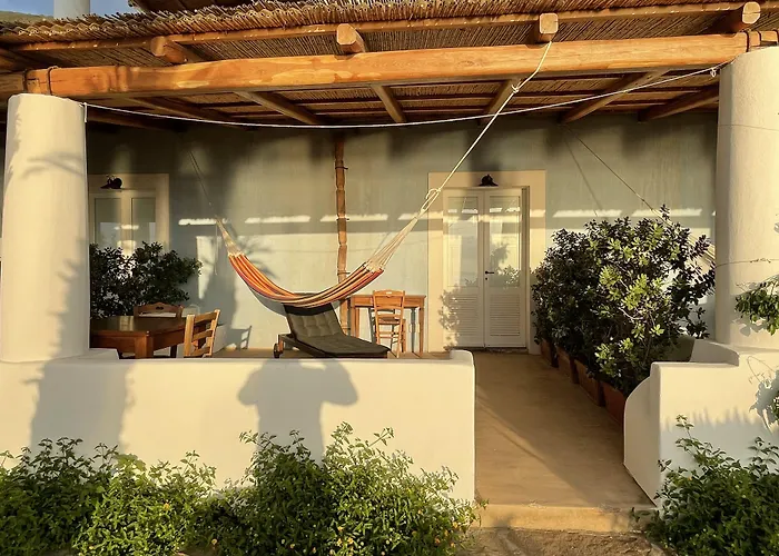 Hotel La Locanda Del Postino Pollara