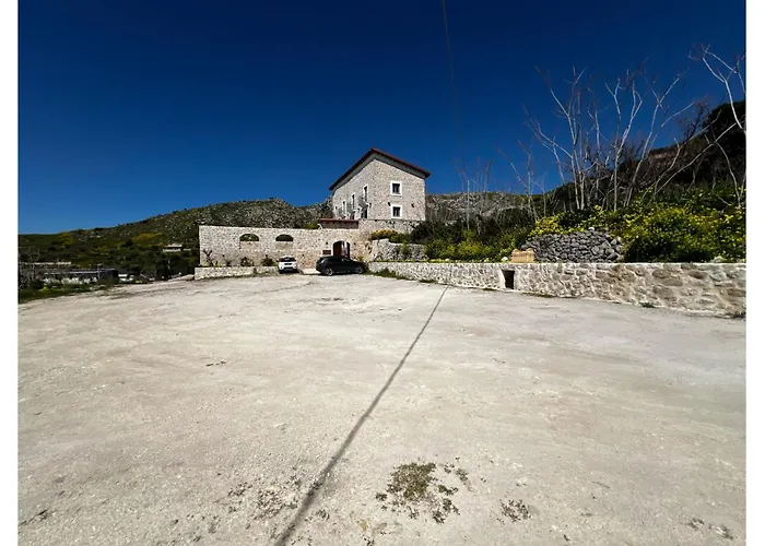 Masseria Torre Saracena
