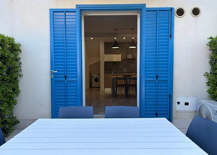 CALA AZZURRA MACARI Bed&Breakfast&Holidays House
