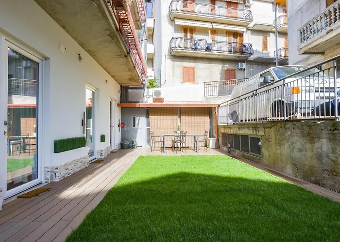 Gatto Matto Bed and Breakfast Brolo
