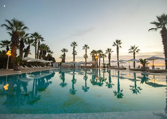 Dioscuri Bay Palace San Leone
