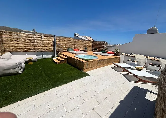 Yllen Rooms Avola