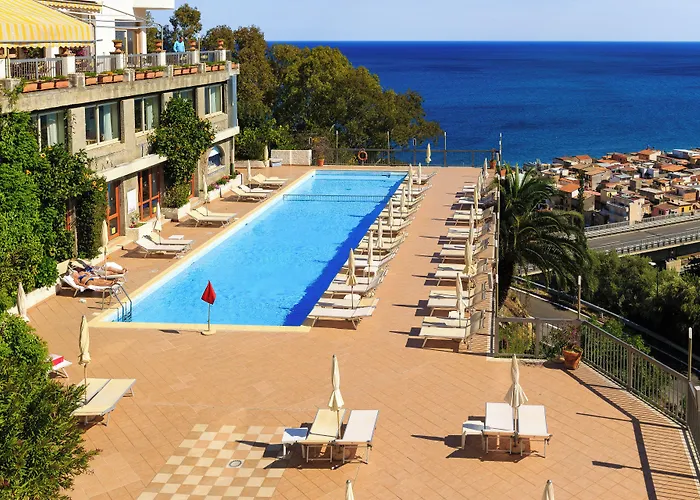 Hotel Antares Letojanni
