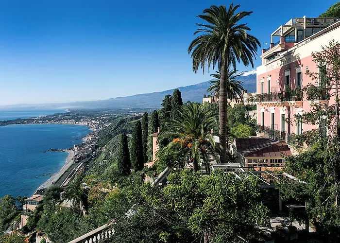 Luxury Hotels in Taormina near Porta Messina