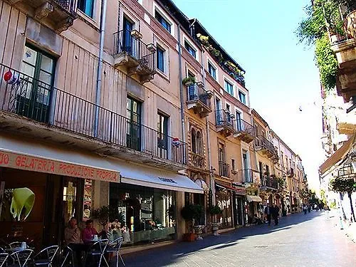 Taormina hotels near Porta di Catania
