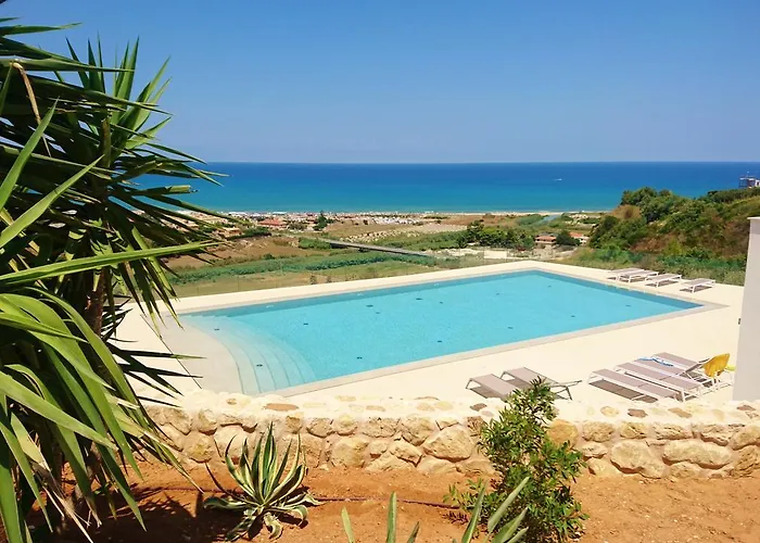 Luxury Hotels in Castellammare del Golfo near Riserva Naturale Orientata dello Zingaro